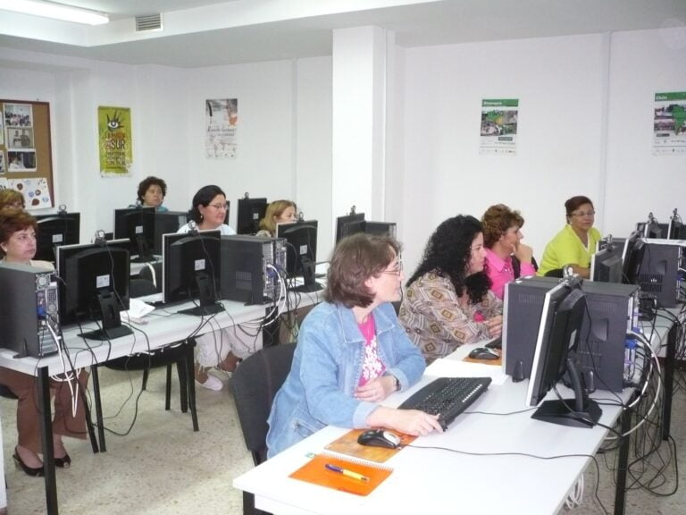 Taller de iniciación a las nuevas tecnologías en la delegación de Córdoba