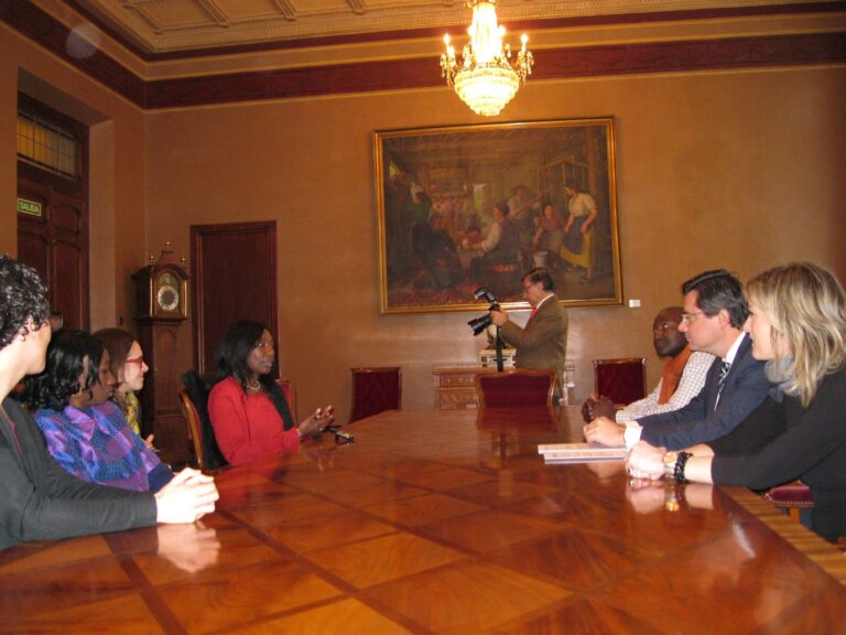 Fundación Mujeres Asturias recibe la visita de COSEF-Senegal