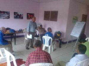 Proceso de avaliación cos homes en El Viejo, Nicaragua