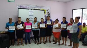 Graduación de promotoras comunitarias de género, agropecuarias y promotores de igualdad participantes de la ECIGEE.