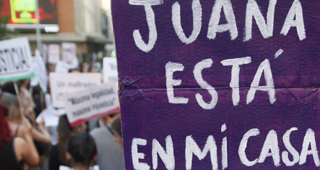 Fundación Mujeres muestra su solidaridad con Juana Rivas y se adhiere a las protesta contra una sentencia que considera injusta