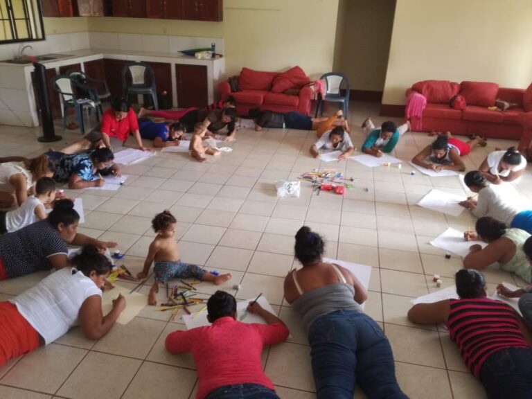 Importantes avances en la creación de la Red comunitaria de mujeres y hombres contra la violencia basada en género en El Viejo, Nicaragua.