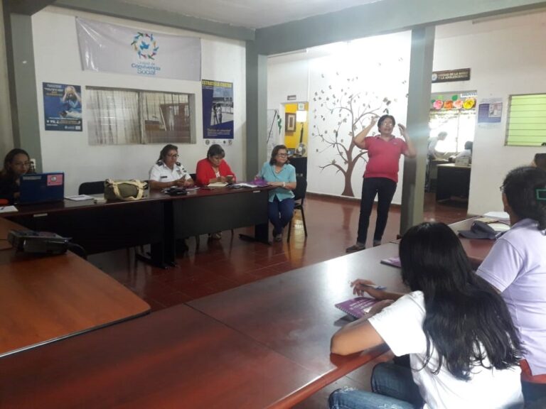 Las Mélidas participan en una reunión intersectorial en el municipio de Santa Ana (El Salvador)