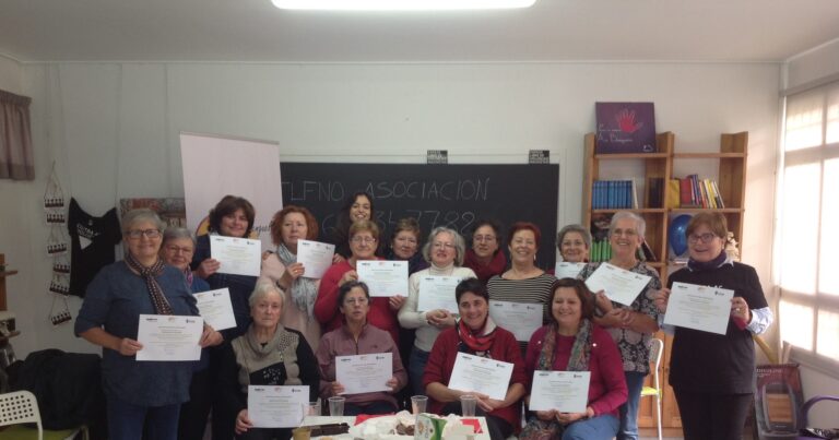 As coidadoras finalizan os obradoiros do SAIC Rural en Culleredo