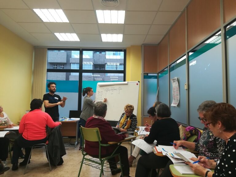 Finaliza el taller del Programa Paciente Activo (PACAS), impartido en CUIDADANAS-Asturias.