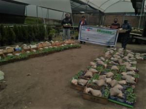 Distribución de materiales, semillas y hortalizas para las agricultoras y agricultores en Ecuador