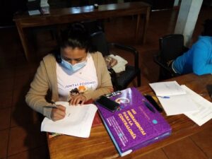 Continúa el proceso formativo sobre contraloría ciudadana con las mujeres de El Salvador