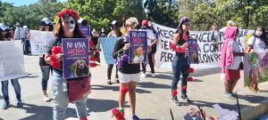 Campaña en El Salvador, en el Día Internacional de la Eliminación de la Violencia contra las Mujeres