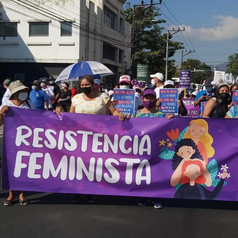 Acción de incidencia política de mujeres en El Salvador