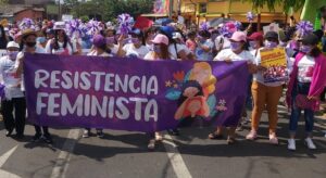 Mujeres salvadoreñas se manifiestan el 8M, en El Salvador