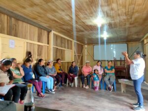 Comienzan las acciones de fortalecimiento y capacitación a lideresas artesanas del cantón Yacuambi en Ecuador