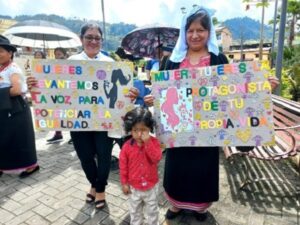 Las mujeres de Yacuambi conmemoran el Día Internacional de las Mujeres