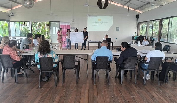 Celebrado el  foro de profesionales sobre violencia de género en El Salvador