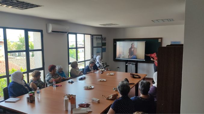 Vecinas de Rosalejo participan en un encuentro intercultural