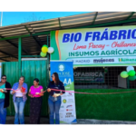 Inauguración de una biofábrica comunitaria impulsa la producción sostenible y el empoderamiento de mujeres warankas en Ecuador